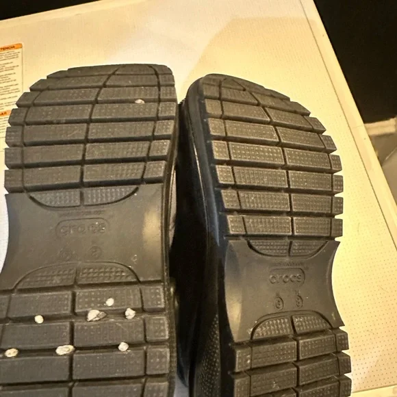 CLOSET CLOSING Classic Mega Crush Clog in Black - Picture 10 of 10